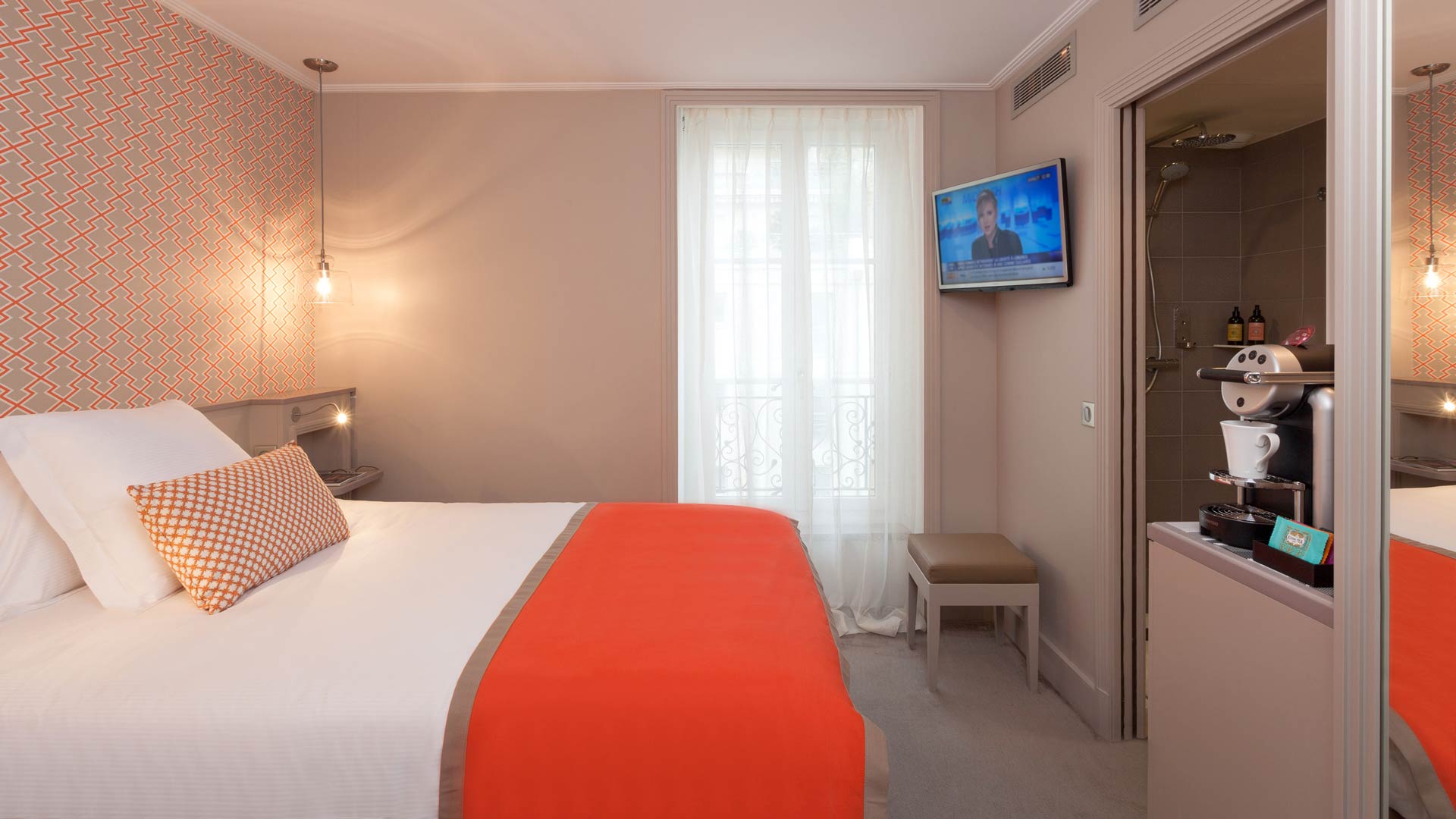 Rooms - Vic Eiffel - Parisian house atmosphere hotel